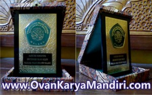 Vandel_Plakat_Kuningan Box_Kain-Batik CV.OvanKaryaMandiri Advertising di Malang