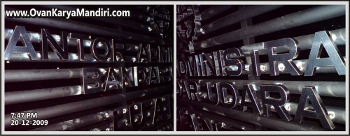 Huruf-Timbul-Stainless Pemasangan-di-BANDARAJUANDA.KANTORADMINISTRASI.product-OvankaryaMandiri.Adv-di-malang