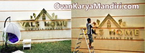 Letter Huruf timbul kuningan Tampak depan. CV.OvanKaryaMandiri-Percetakan-Advertising di Malang